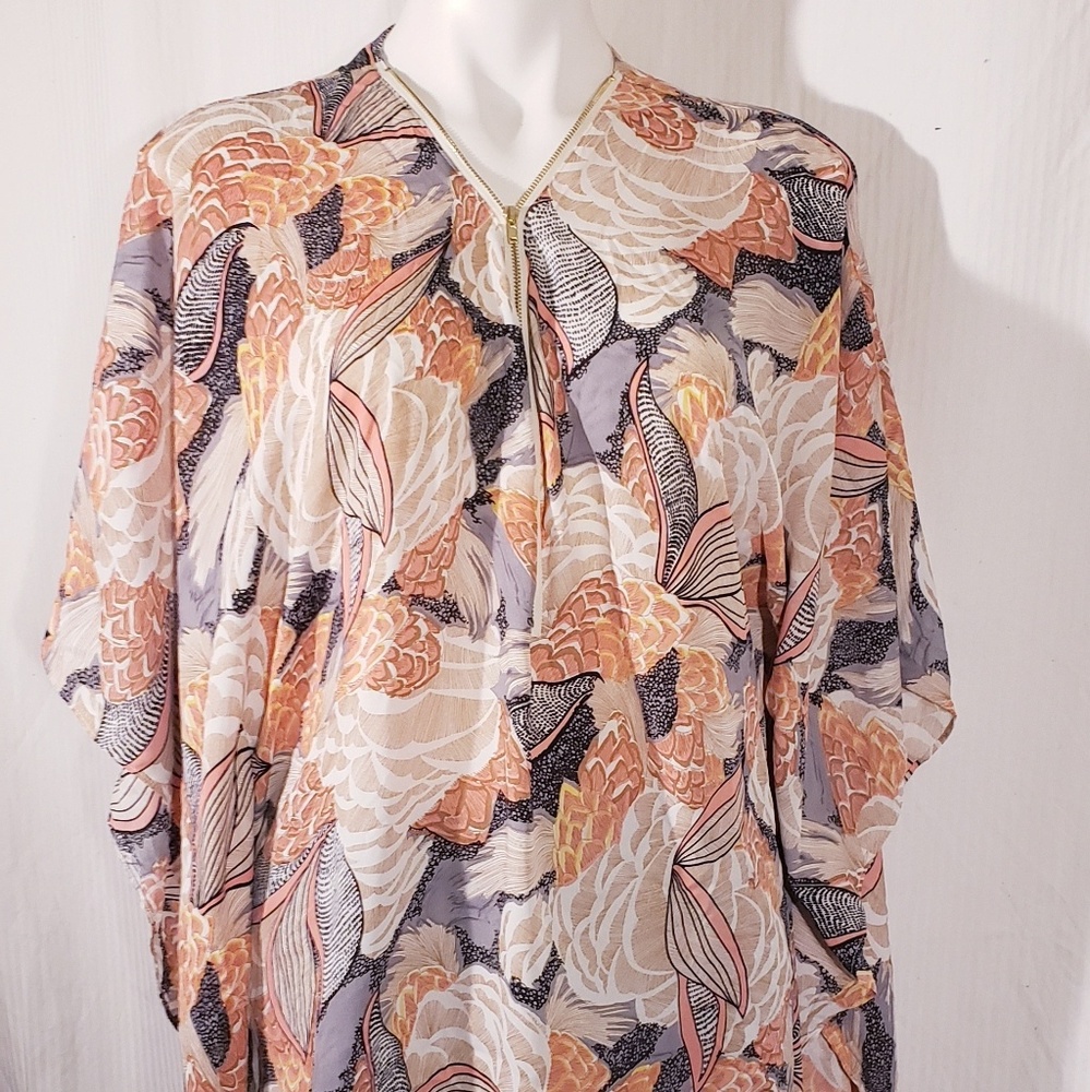 Angl Floral Top size medium